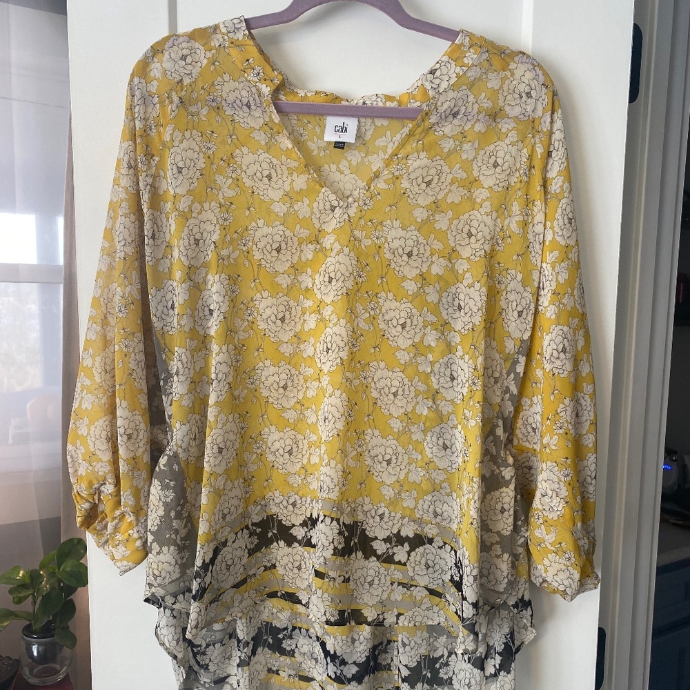 CAbi Amelia Gathered Blouse